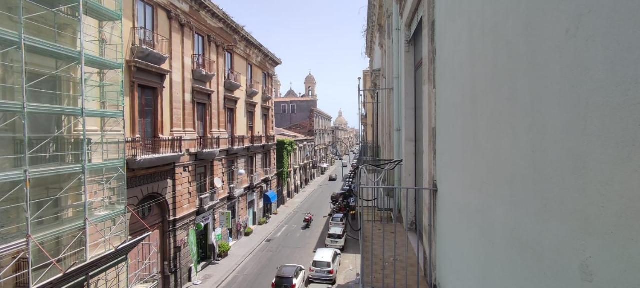 Duhome Apartment In The Heart Of كاتانيا المظهر الخارجي الصورة