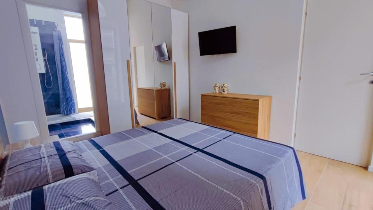 Duhome Apartment In The Heart Of كاتانيا المظهر الخارجي الصورة
